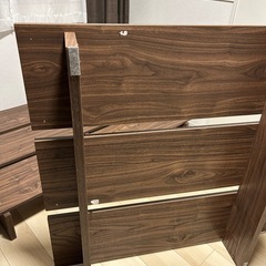 ベッドフレームの画像