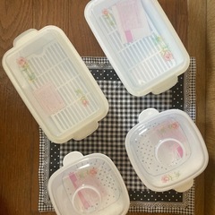 未使用、昭和レトロ？なタッパー4個の画像