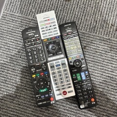 パナソニック　シャープ　テレビ 2台の画像
