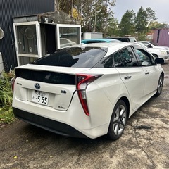 格安プリウス！4WDの画像