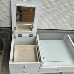 小型テレビ台、化粧台の画像