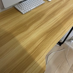 パソコン　デスクの画像