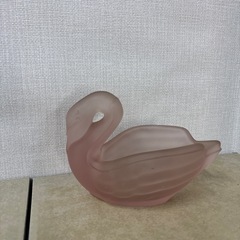 スワンの置物2セットの画像