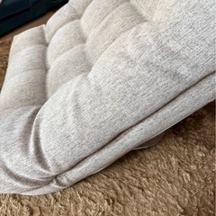 カインズ 背もたれクッションの画像
