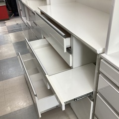 ⭐️春日市⭐️二面レンジボード⭐️NI T OR I⭐️ニトリ⭐️シンプル⭐️白色⭐️定価79,990円⭐️No2072の画像