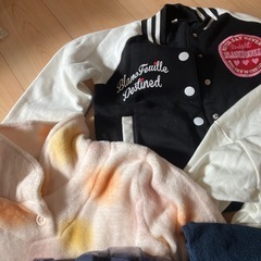 子供服大量　写真のもの全てで50円の画像