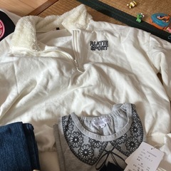 子供服大量　写真のもの全てで50円の画像