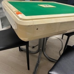 電動雀卓✨✨取りに来て頂ける方！牌も椅子も一緒にどうぞの画像