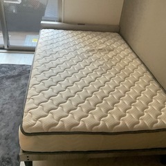 【引っ越し処分】セミダブルベッド＋マットレスセット（ポケットコイル）の画像