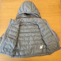 ユニクロ　UNIQLO 80㎝　ダウンコート　フード付き　グレーの画像
