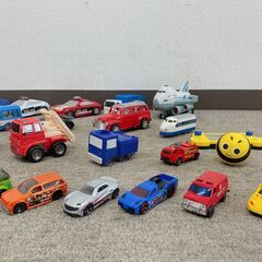 在庫のこりまとめで1セット！ ★限定入荷★  掘り出し物！ミニカー ミニ飛行機 チョロQタイプ など まとめの画像