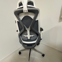 オフィスチェアーお譲りします（2020年購入）の画像