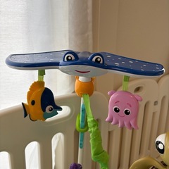 ディズニー　ニモ　ジャンパー　ジャンパルーの画像