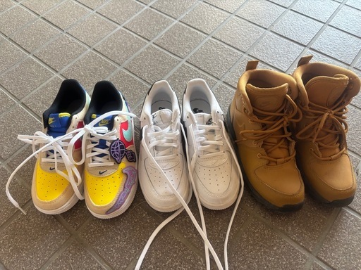 NIKE キッズ　スニーカー