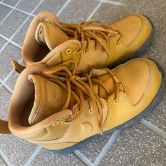 NIKE キッズ　スニーカーの画像
