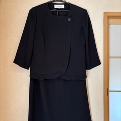 中古(クリーニング済み)LUNE SOIR(ルネソワール)フォーマル　喪服　礼服の画像