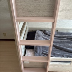 2段ベッドの画像