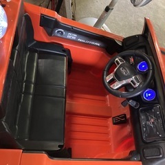 子供向けの電動乗用カー　フォード「レンジャー」をモデルにした 「中古品」　前進後退簡易動作確認済みの画像