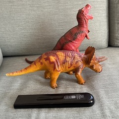 恐竜フィギュアの画像