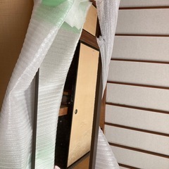 ひたちなか市三反田にある細めの姿見　鏡の画像