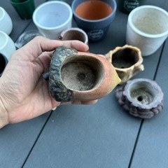小さい植木鉢の画像