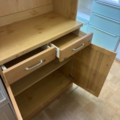 【ジャングルジャングル深井店】★2枚扉食器棚 ナチュラル 茶 食器棚 キッチン家具 家具 堺市（中区 堺区 東区 西区 南区 北区）和泉市 河内長野市 富田林市 松原市 狭山市 深井 【FU2808】の画像