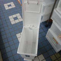 ID：255722　ゴミ箱の画像
