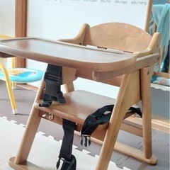 ベビーチェア ファニカ テーブルの画像