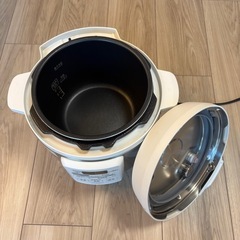 アイリスオーヤマ電気あつりょくなべ圧力鍋の画像