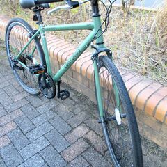 中古自転車 OUTER LIMITS クロスバイク 自転車 6段変速 フレームサイズ450㎜ カーキー 通勤 通学 近所のお出掛けなどにの画像