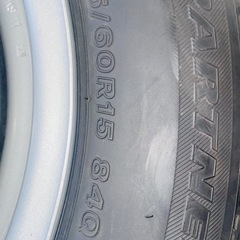 年式2023 BRIDGESTONE  185/60R15 スタッドレスタイヤホイール付き4本の画像