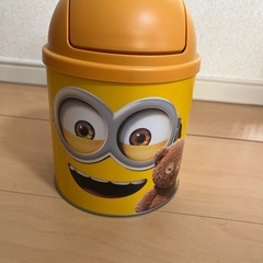 ピザポテト　ミニオンズ　缶の画像