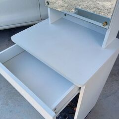 【B358】ドレッサー　メイク台　1面鏡　引き出し有り　小物収納　現状品の画像