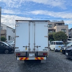 三菱キャンターアルミウイングの画像