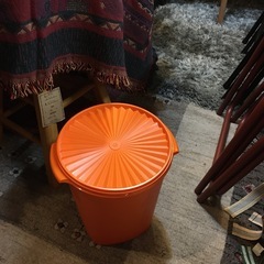 【未使用品/2個あります】タッパーウェア マキシクィーンデコレーター【F00986】の画像