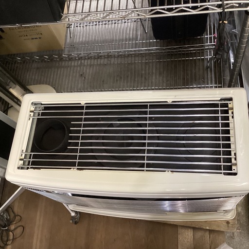 万代店　サンポット　煙突式　石油ストーブ　KSH-7010RC R 2014年 