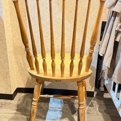 ウッドチェアの画像