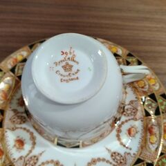 ロイヤルアルバート　クラウンチャイナ伊万里の画像