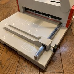 裁断機の画像