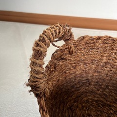 持ち手つきのカゴの画像