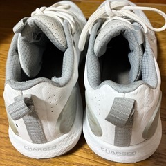 アンダーアーマー　スニーカー　27.5cmの画像