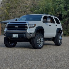 TOYOTA SEQUOIA セコイア　プラチナム 1ナンバー　ローンご相談ください。の画像