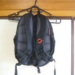 MAMMUT 　キッズリュック　レッド/ブラックの画像
