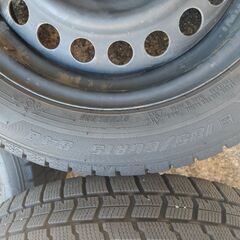 スタットレスタイヤホイール付き4本の画像