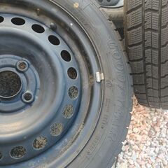 スタットレスタイヤホイール付き4本の画像