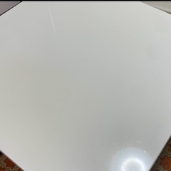 ダイニングテーブルの画像