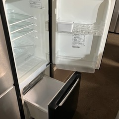 ロ 2510-552 Hisense 2ドア 冷凍冷蔵庫 HR-D15CB 2019年製 全定格内容積150L  動作確認済み キズ 汚れありの画像