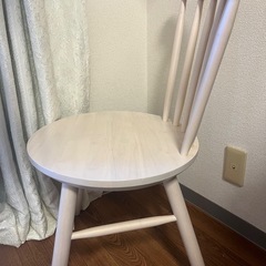【10/27処分】椅子 白の画像