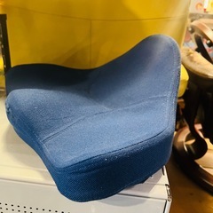 馬具 プレミアム座椅子　姿勢サポートクッション　骨盤サポート　ブルー　Since2007　Baguu Premium Seat Chair Cushionの画像