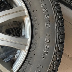 SUZUKIエブリィのタイヤの画像